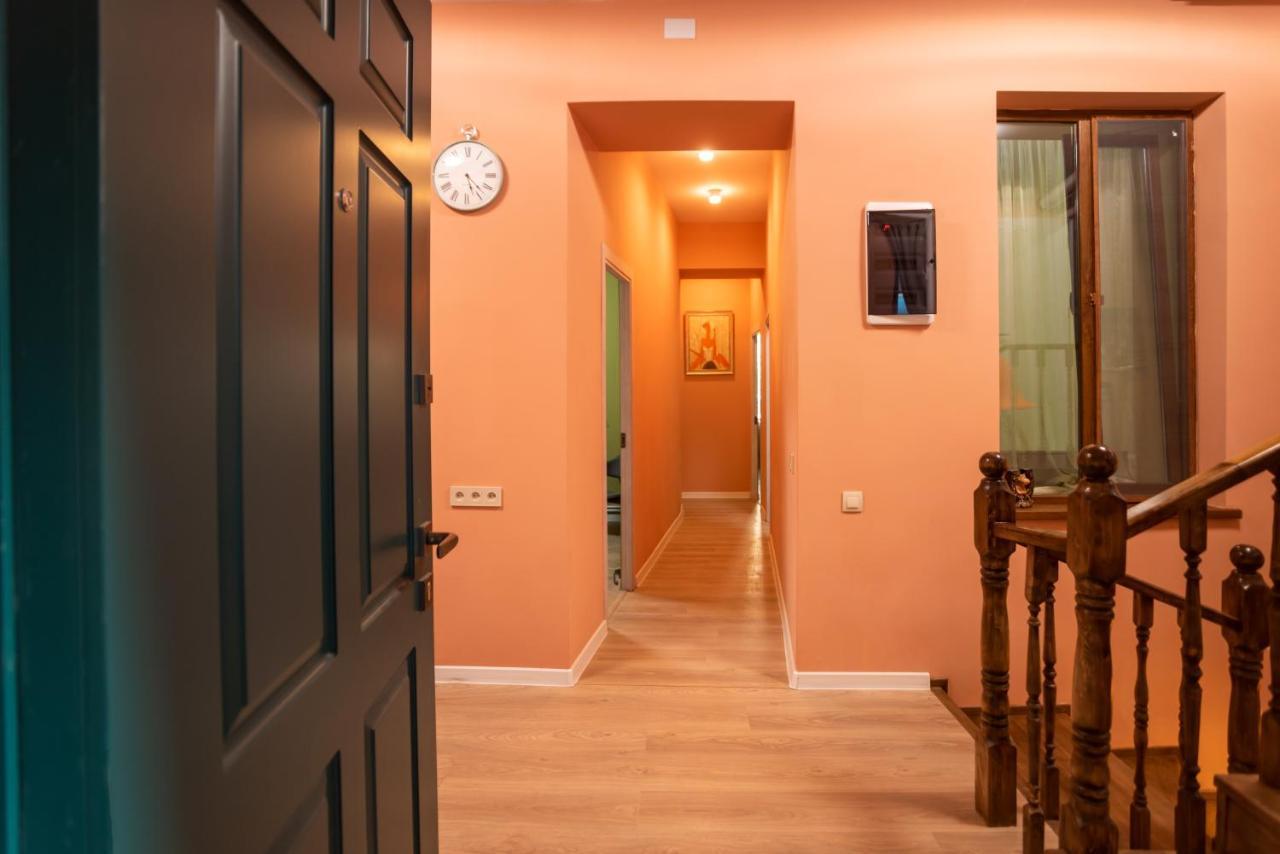 La Casa Emilioangi Hostel Γιερεβάν Εξωτερικό φωτογραφία