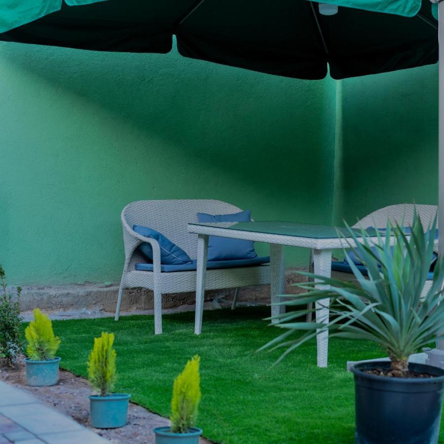 La Casa Emilioangi Hostel Γιερεβάν Εξωτερικό φωτογραφία