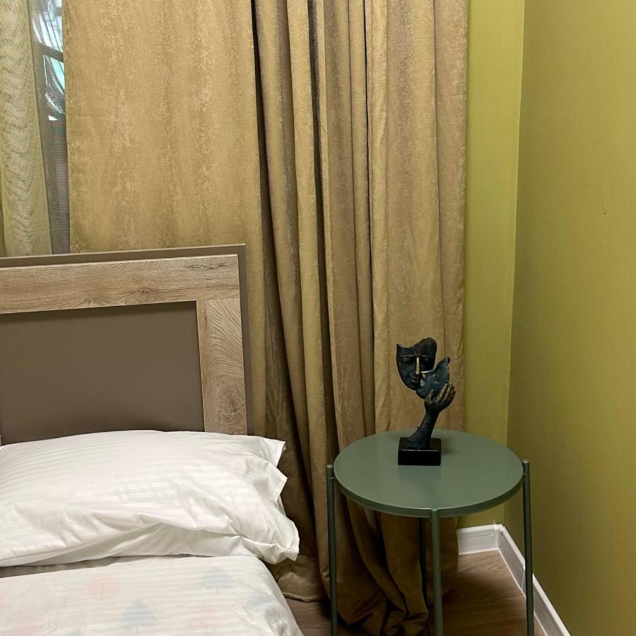 La Casa Emilioangi Hostel Γιερεβάν Εξωτερικό φωτογραφία