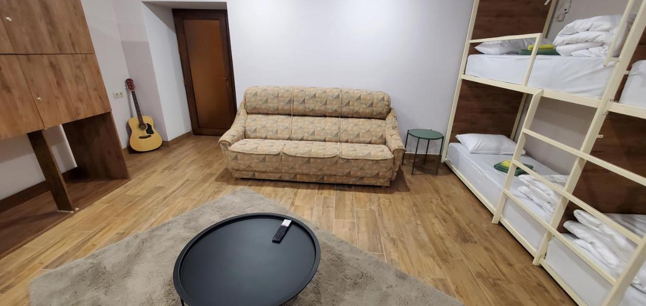 La Casa Emilioangi Hostel Γιερεβάν Εξωτερικό φωτογραφία